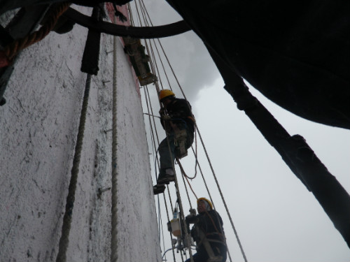 混凝土烟囱裂缝高压注浆修补