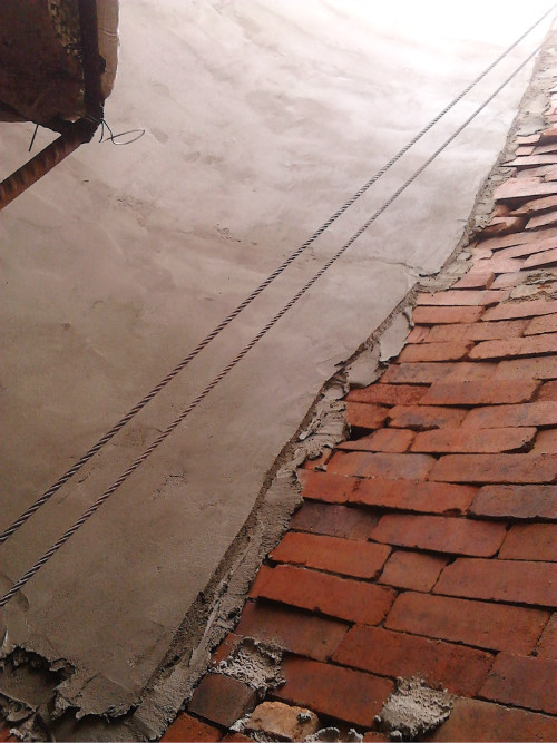 烟囱内壁粉刷加固