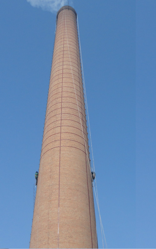 砖烟囱扁铁包箍加固