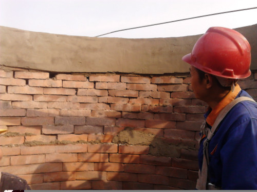 砖烟囱顶口维修